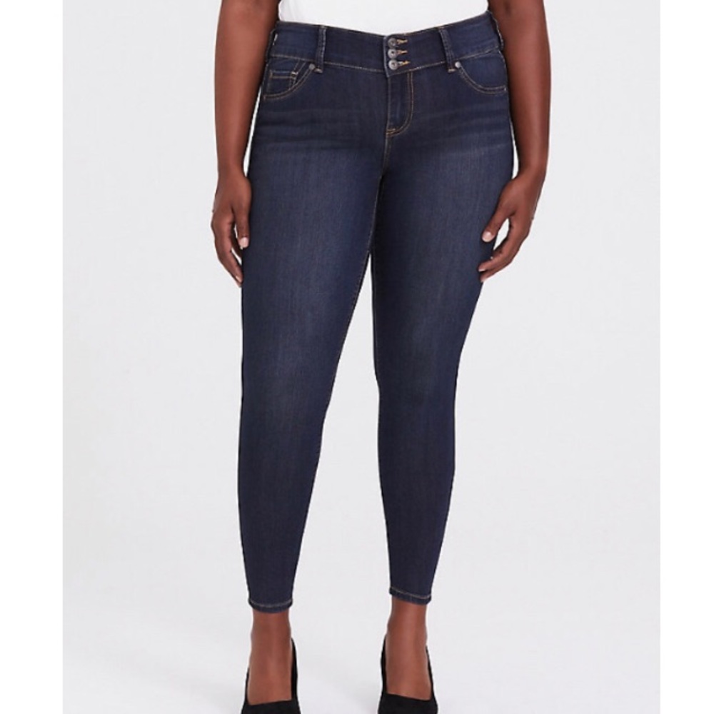 TORRID SKINNY JEGGING